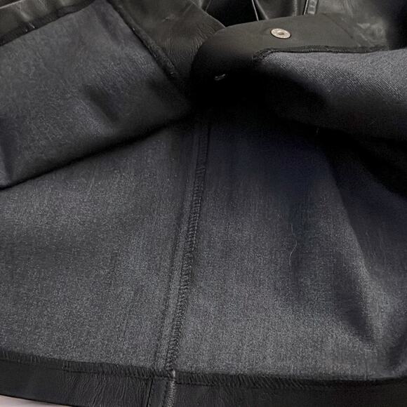 French Black snap front faux leather skirt XS - Picture 15 of 15